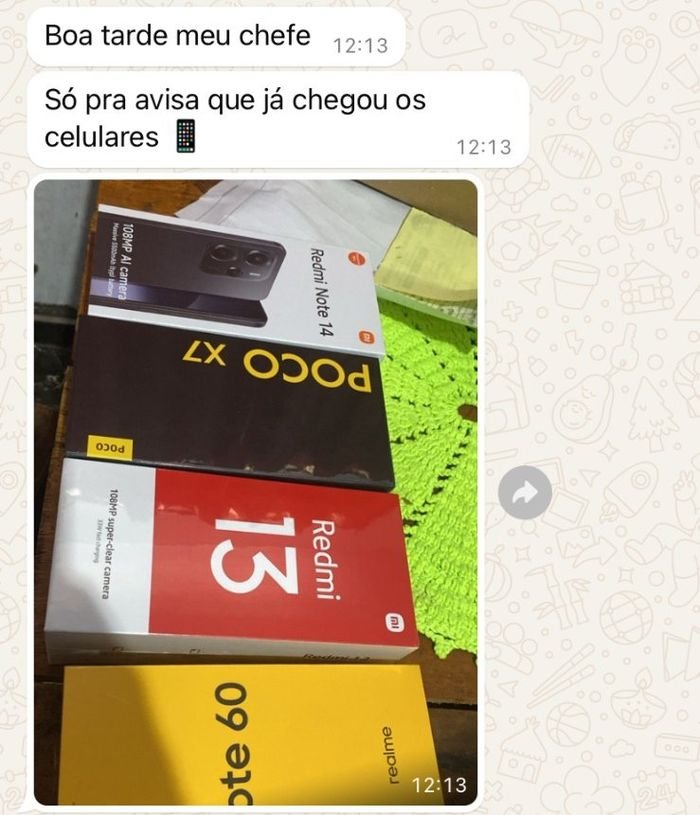 Print de WhatsApp: caixas lacradas de Redmi Note 14, Poco X7, Redmi 13 e Realme recebidas